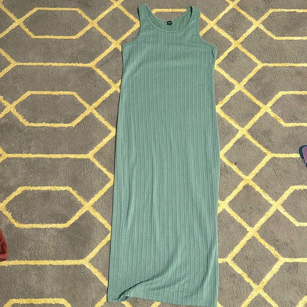 Light teal/torqoiuse color